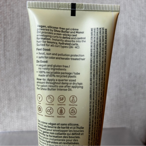 Women’s Haircare Fekkai Shea Butter Curl Defining Curl Memory Gel Crème120mL - Picture 2 of 12